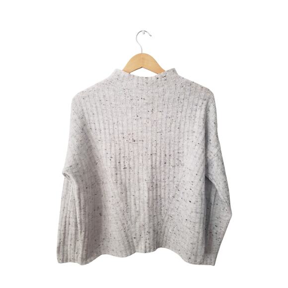 Old Navy Mockneck Speckled Sweater Grey Size Medium - Picture 1 of 4